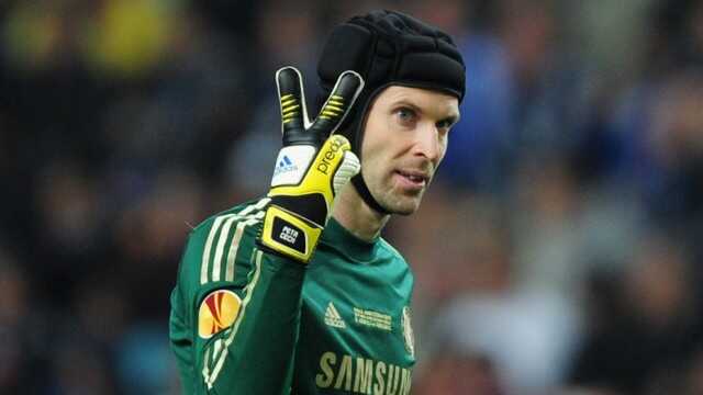 Arsenal contrata a Cech… ¿para acabar con su maldición en el arco?