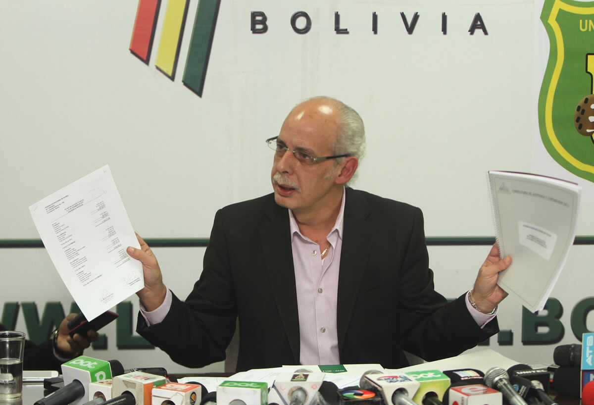 Tesorero de la Conmebol detenido en Bolivia por corrupción en el fútbol