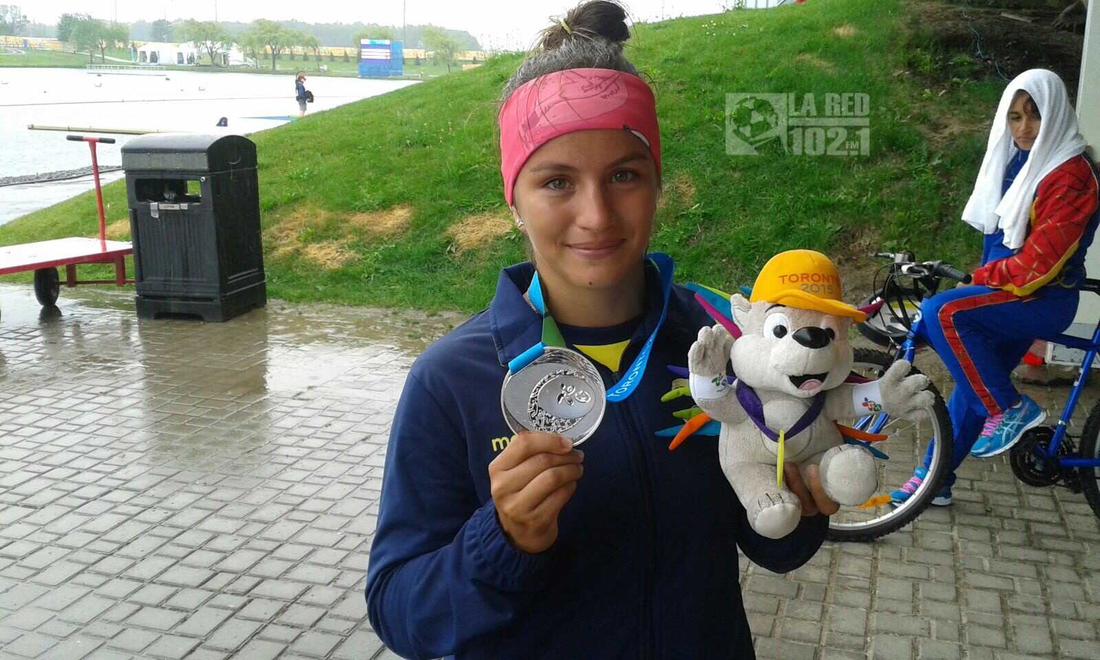 Angie Avegno se lleva la medalla de plata en canotaje 200m