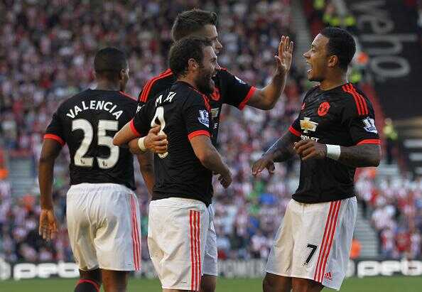 RESUMEN | Manchester United aprovecha el traspié del City para acercarse en la tabla