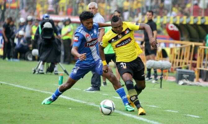 Con ausencias de parte y parte, Emelec y Barcelona juegan una edición más del “Clásico del Astillero”
