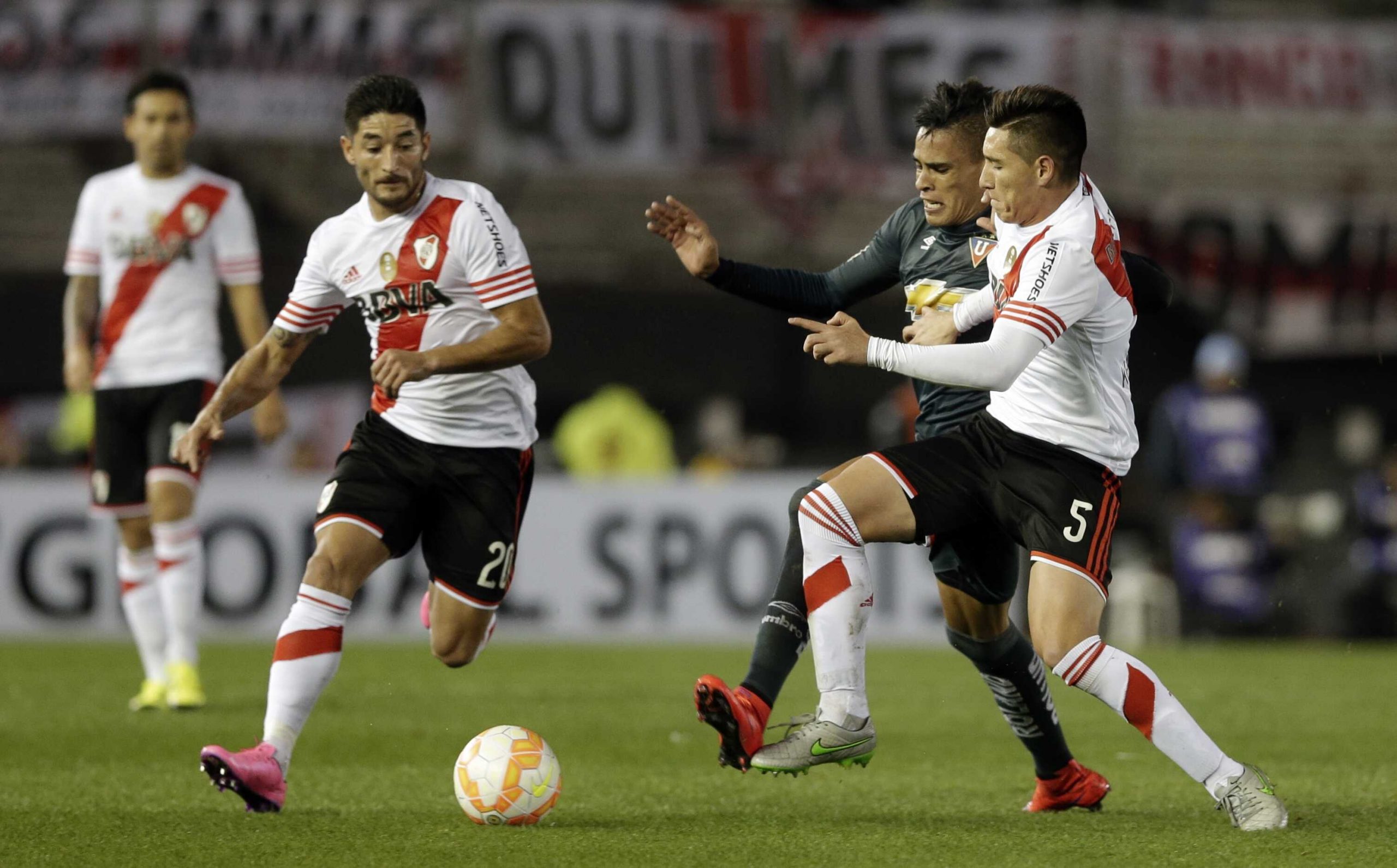 Liga busca destronar a River para avanzar a cuartos de final