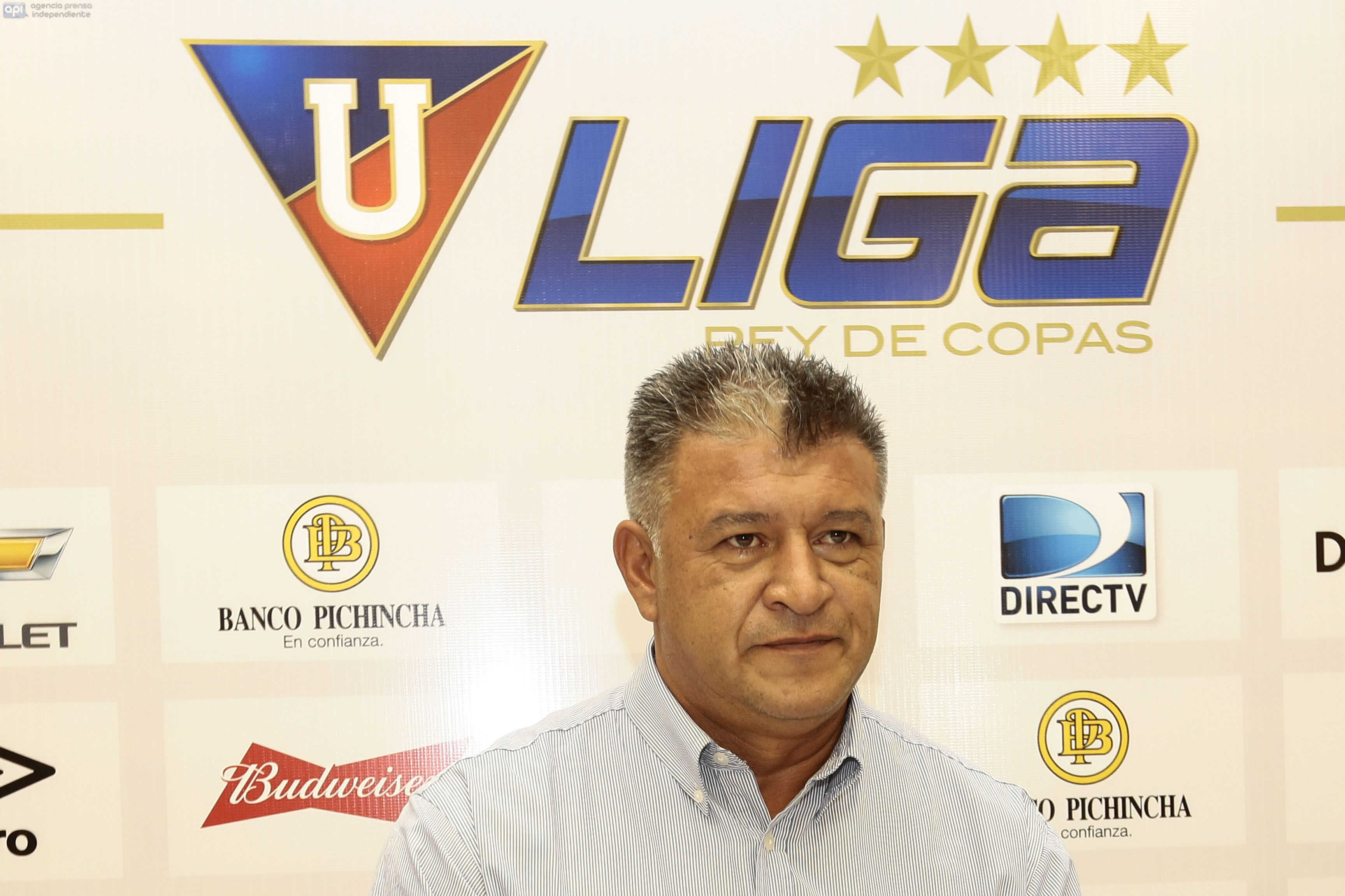 ECUADOR, Quito (09-12-2015). Liga Deportiva Universitaria presento a Claudio Borghi como el nuevo tecnico del equipo. FOTOS API / JUAN CEVALLOS .