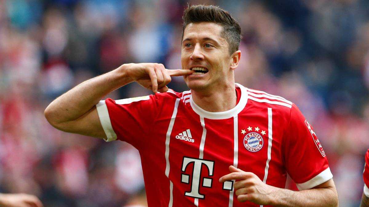 Robert Lewandowski se convirtió en el tercer máximo goleador de la Champions