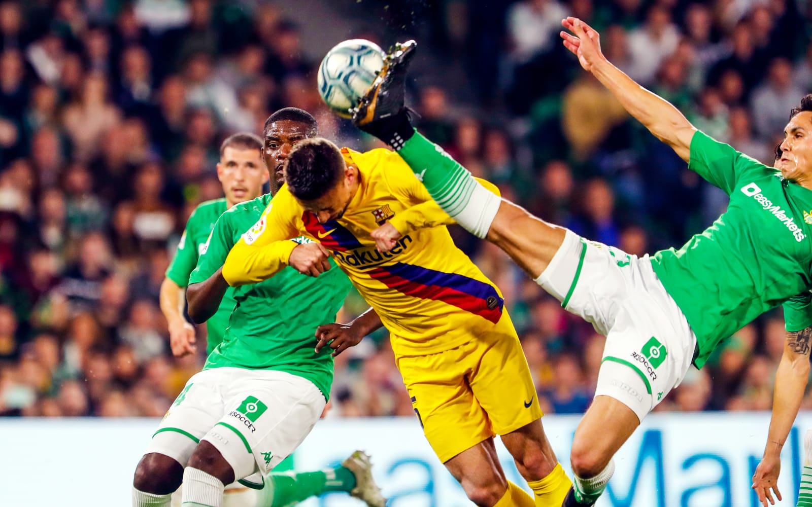 Problemas con la defensa del FC Barcelona