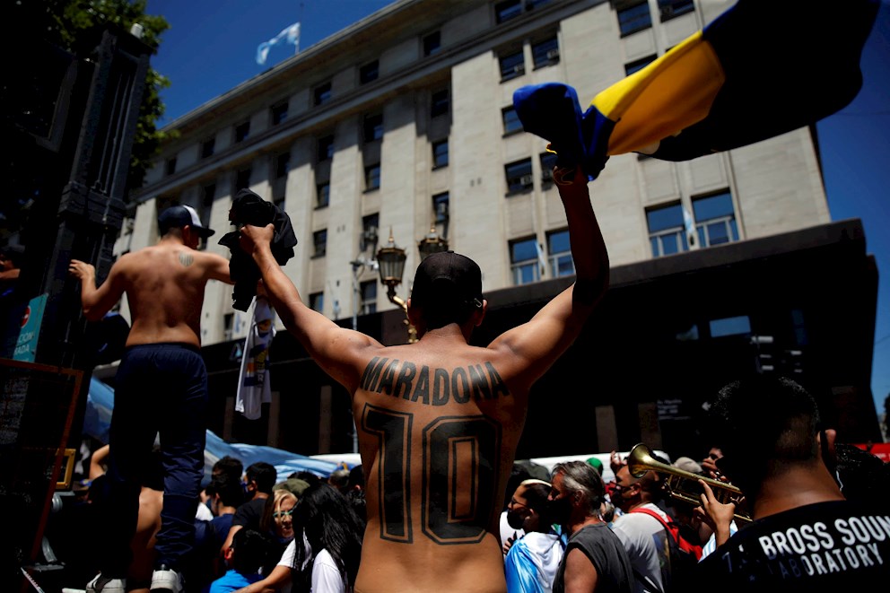 Se suspende el velorio de Maradona por disturbios