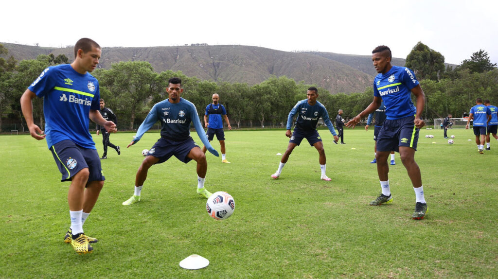 IDV se prepara de cara al partido con Gremio