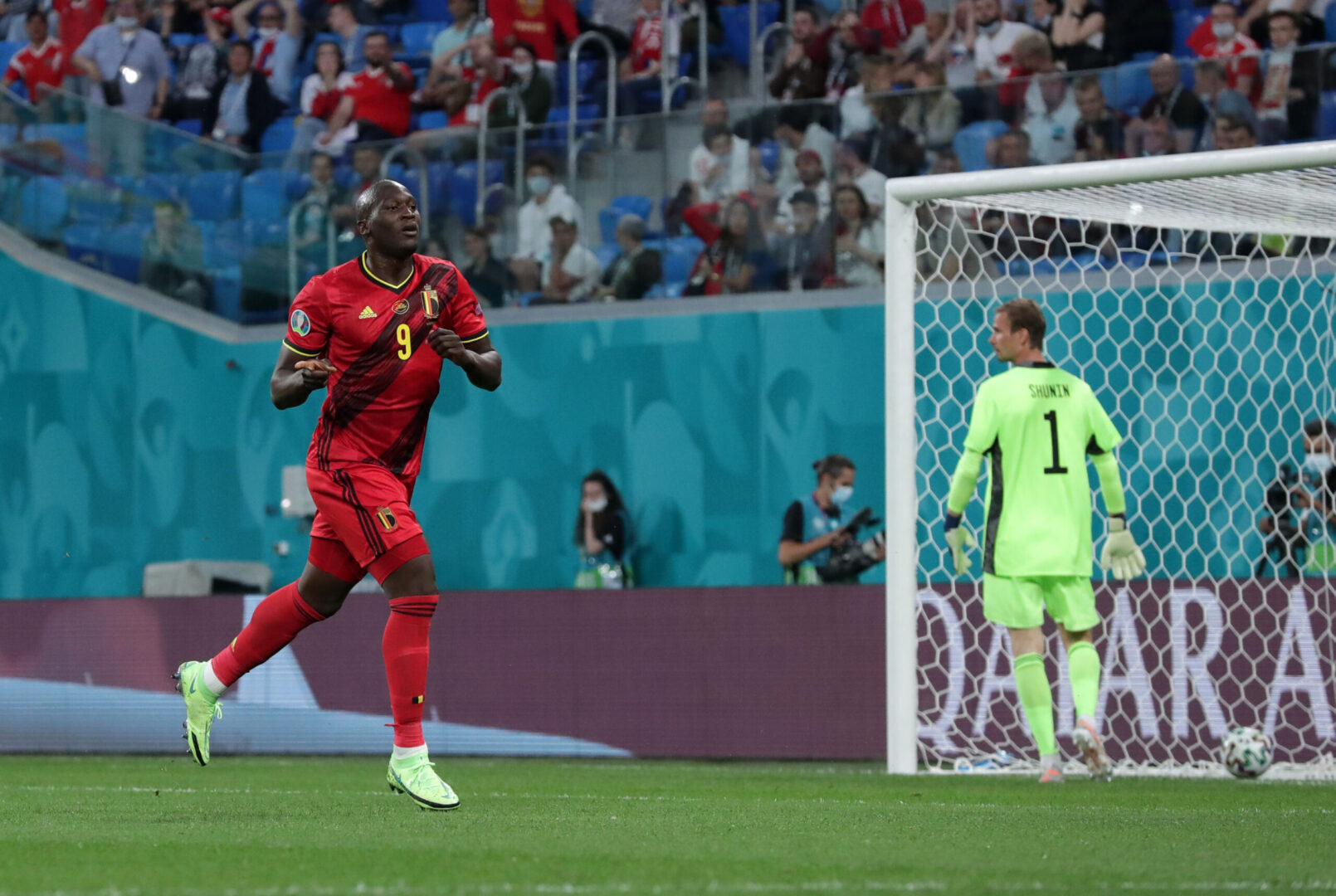Goles y preocupación en la segunda jornada de la Eurocopa 2021