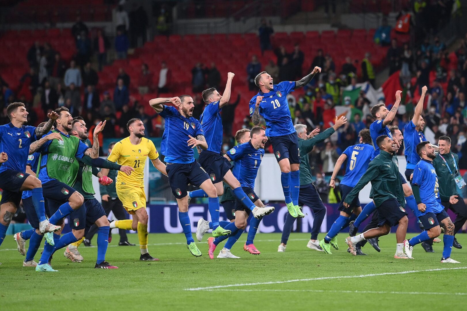 Italia se mete la final de la Euro desde el punto penal
