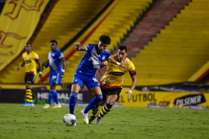 Barcelona y Emelec definen sus alineaciones para el Clásico del Astillero