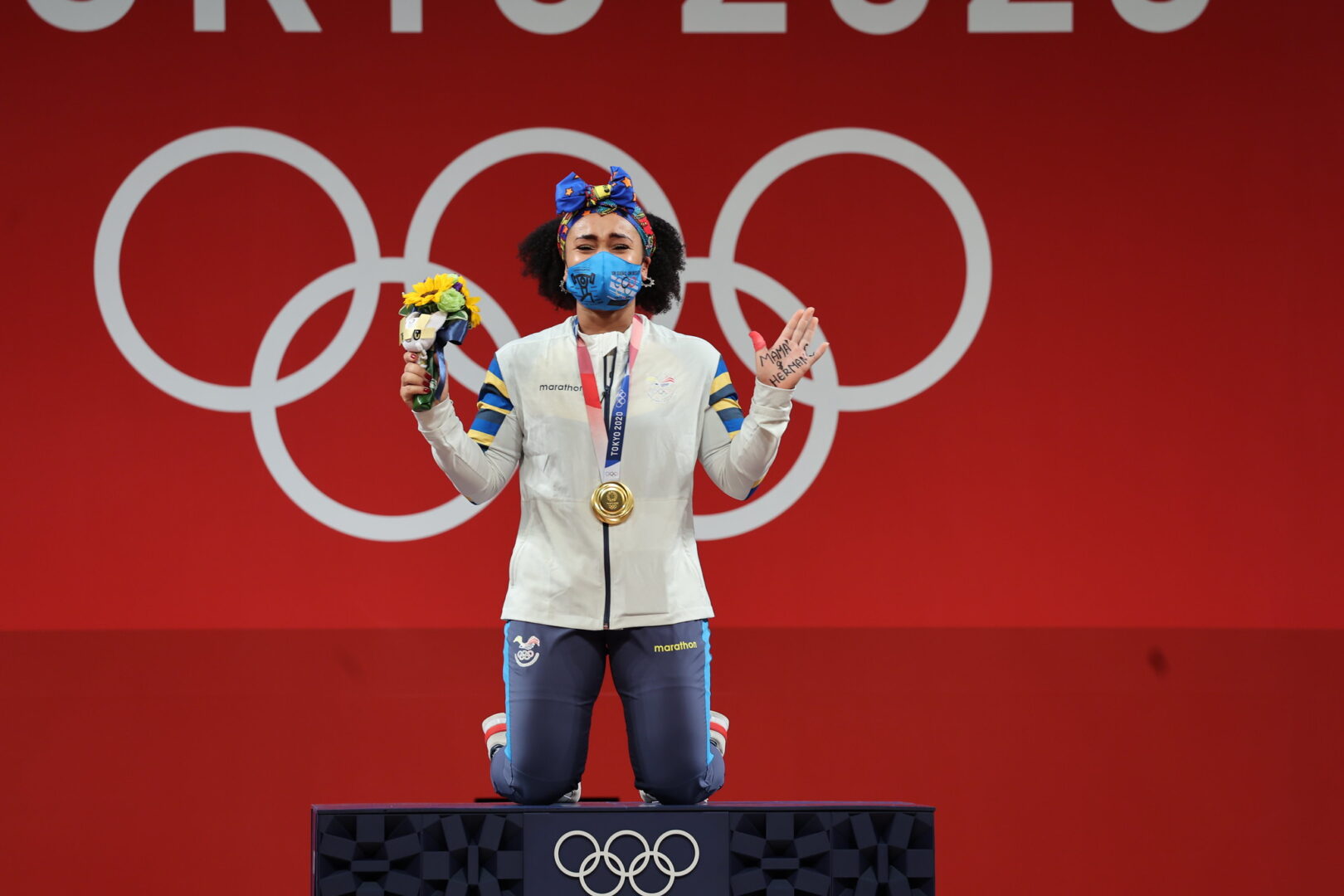 Wálter Llerena se mostró feliz por el oro de Neisi Dajomes