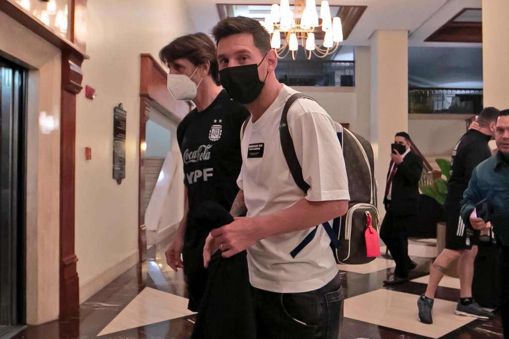 Messi llegó a Caracas y se sumó a la selección argentina
