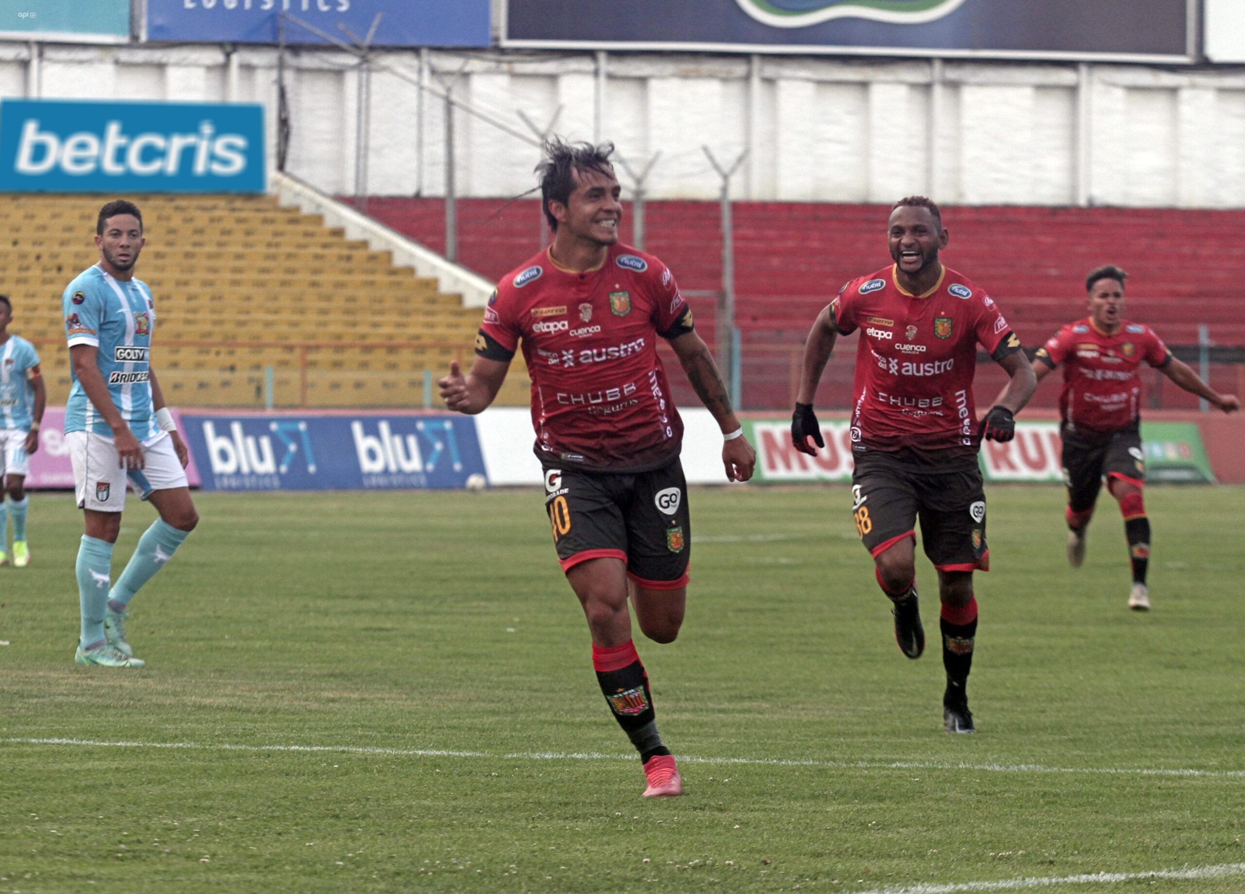 Deportivo Cuenca golea en casa a 9 de Octubre