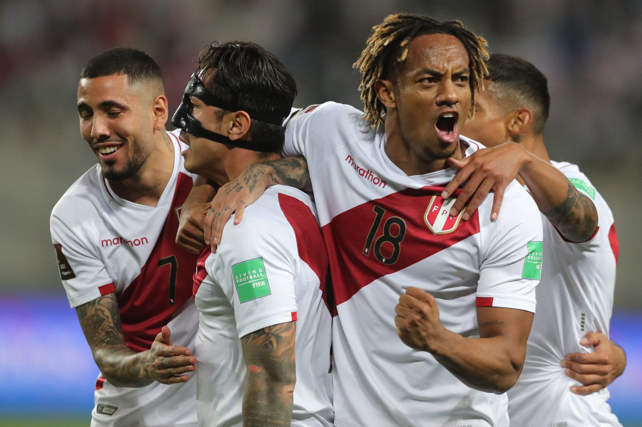 Perú golea a Bolivia en Lima