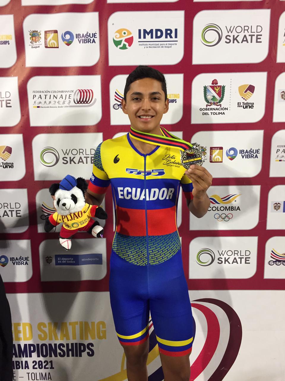Nicolás García consiguió oro en el Mundial de Patinaje