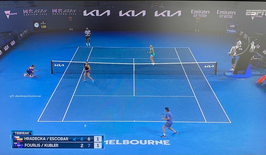 Hradecka y Escobar se quedan en semifinales del dobles mixto