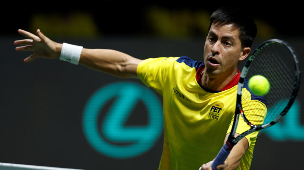 Gonzalo Escobar avanza a los cuartos de final en dobles mixto del Australia Open