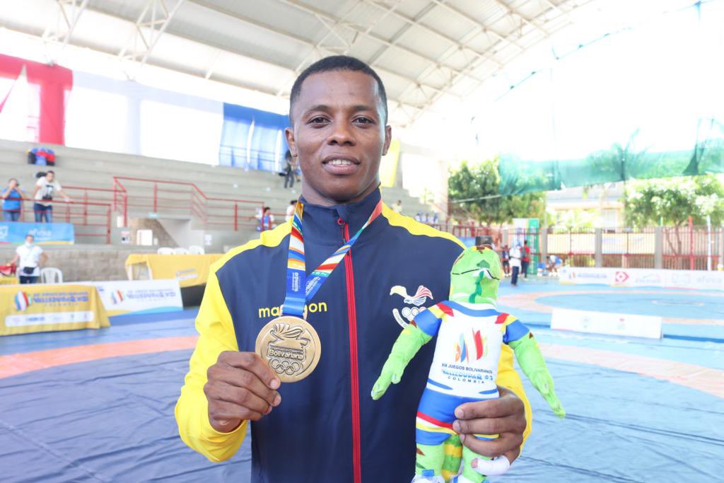 Andrés Montaño dominó una vez más el tapete