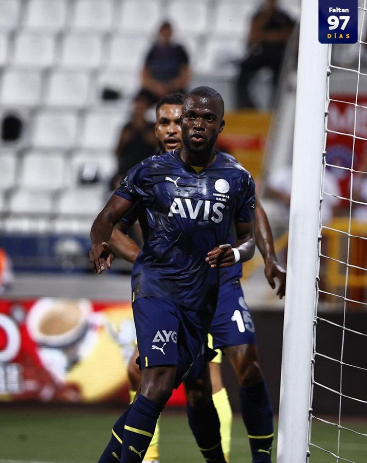Enner Valencia marcó un doblete en Turquía