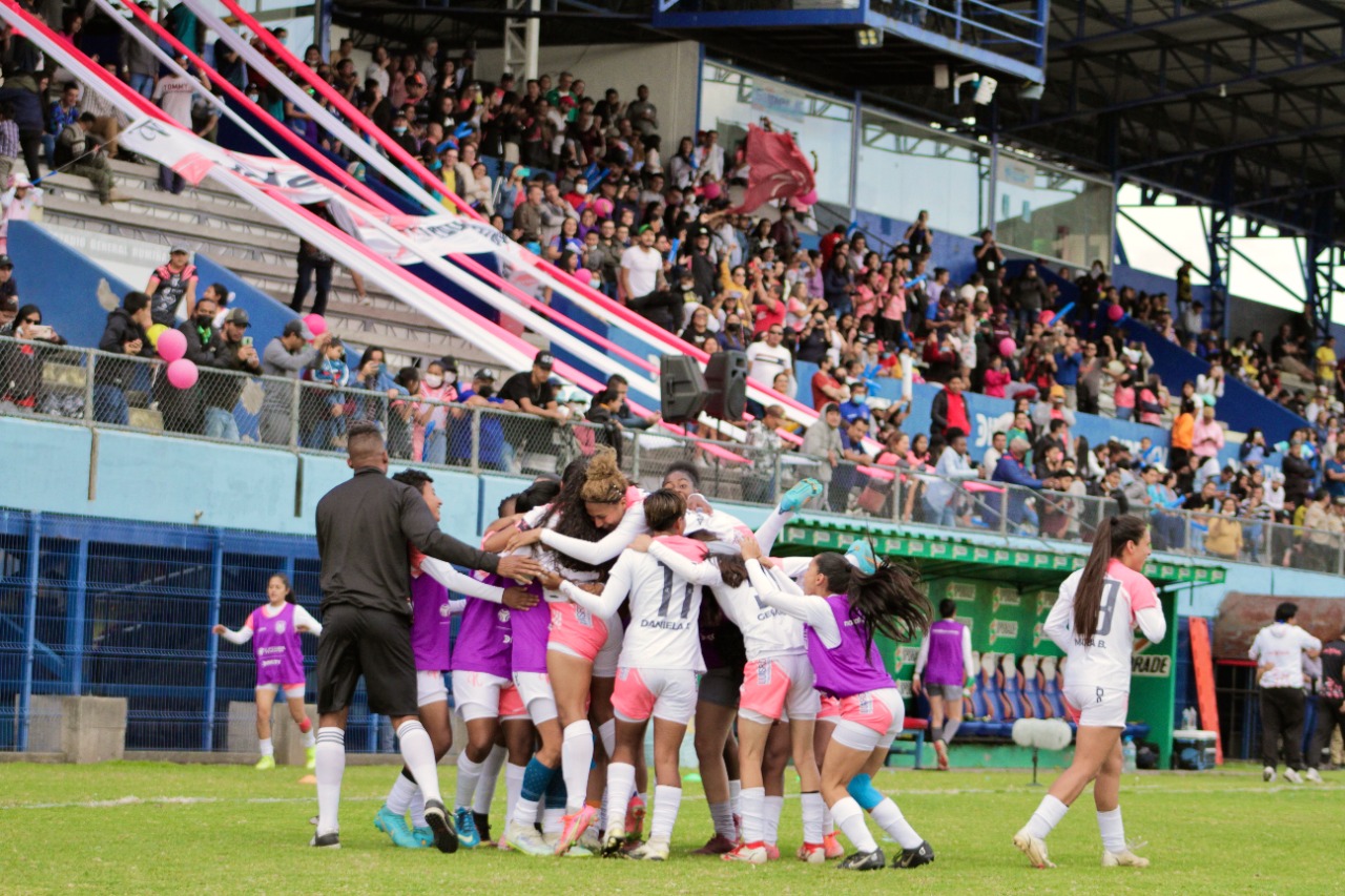 Ñañas golea a Barcelona y toma ventaja en la Semifinal de ida