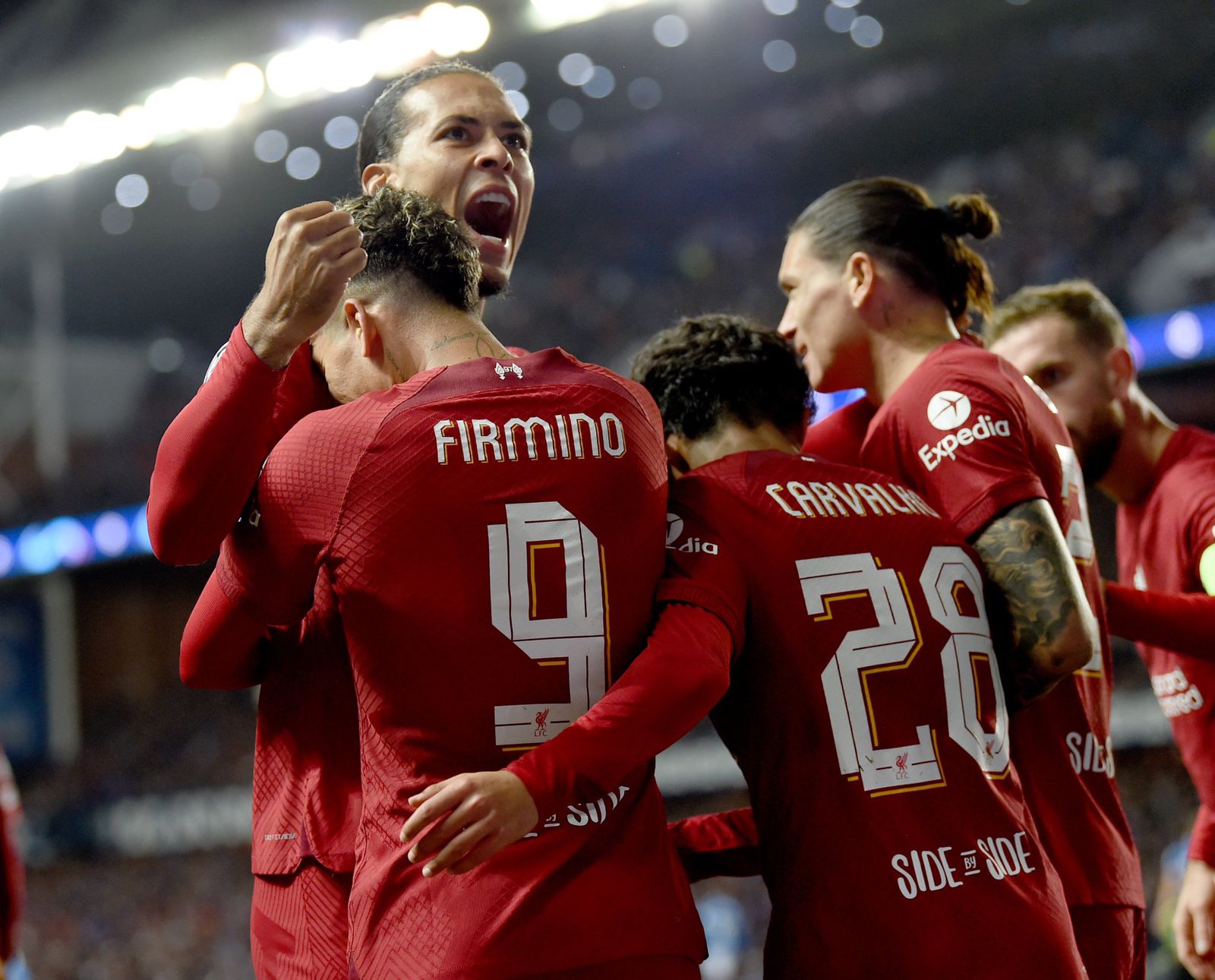 36 goles en 8 partidos para cerrar la fecha 4 de Champions League