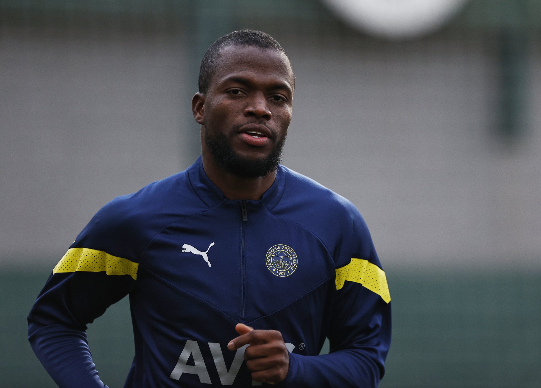 Enner Valencia ya se reincorpora al Fenerbahce