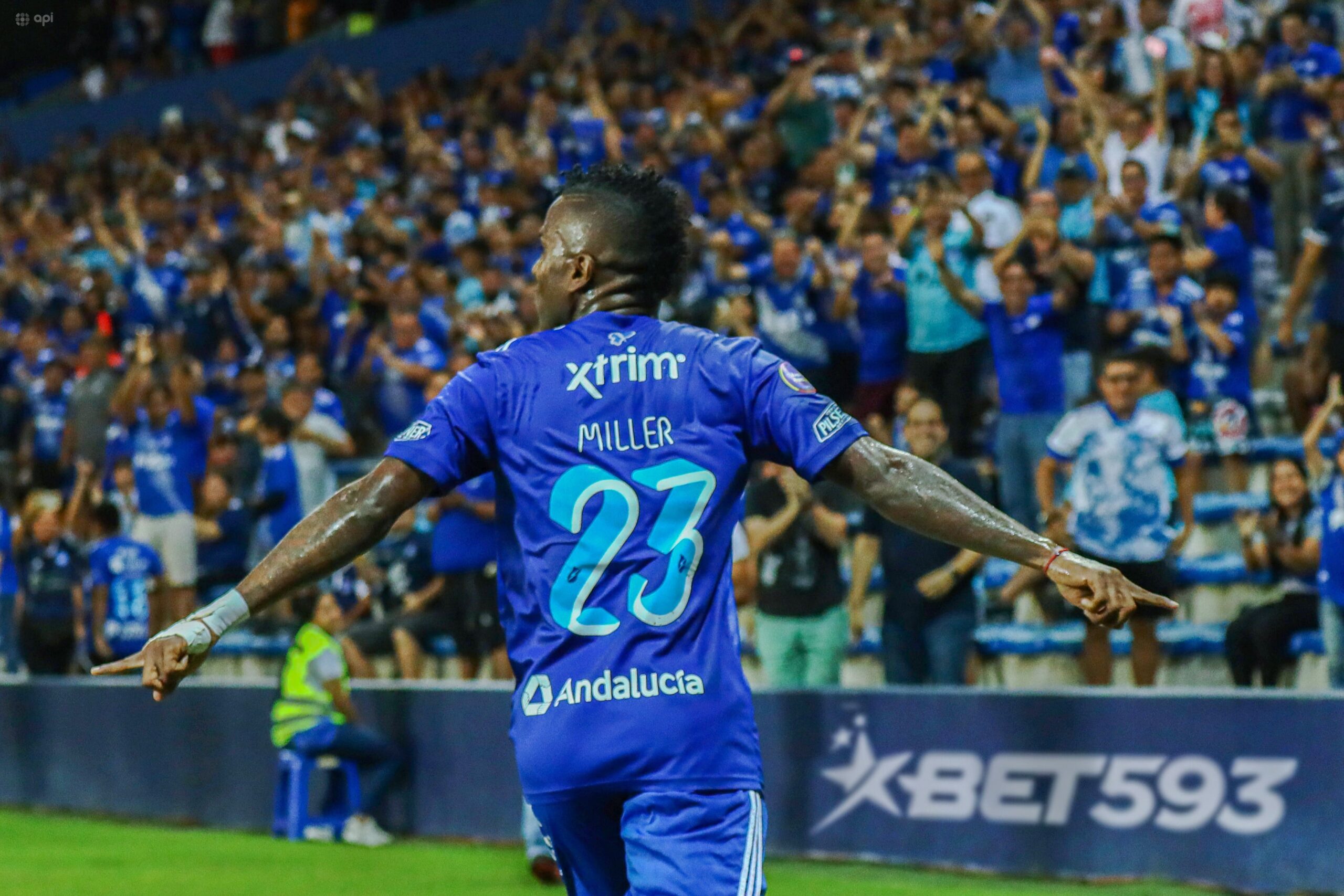 Emelec suma sus primeros tres puntos del año frente a Libertad