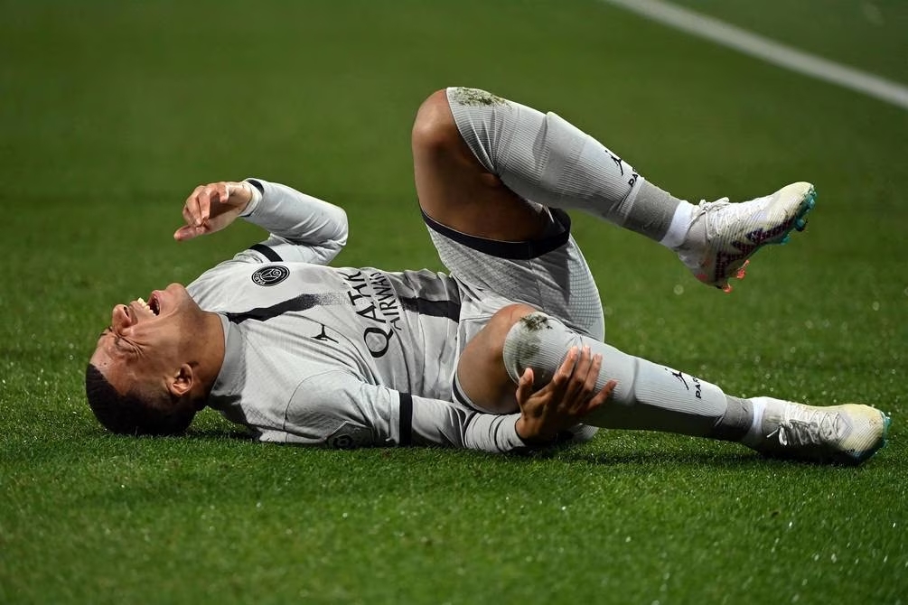 Kylian Mbappé estará “3 semanas” de baja y no llegaría al duelo de Champions League