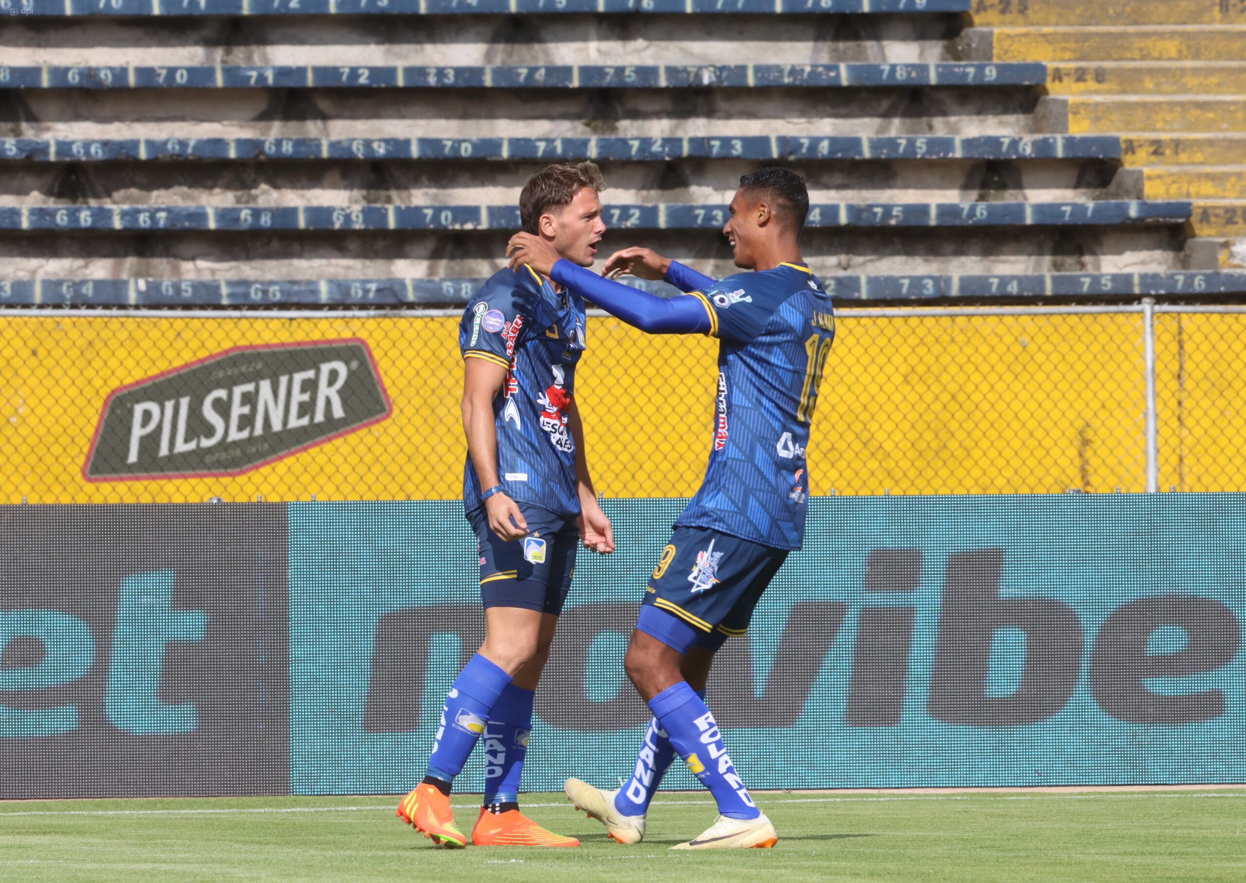 Delfín consigue 3 puntos vitales y se toma el Estadio Olímpico Atahualpa
