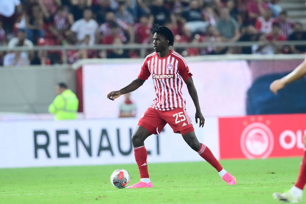 Jackson Porozo debutó con el Olympiacos de Grecia