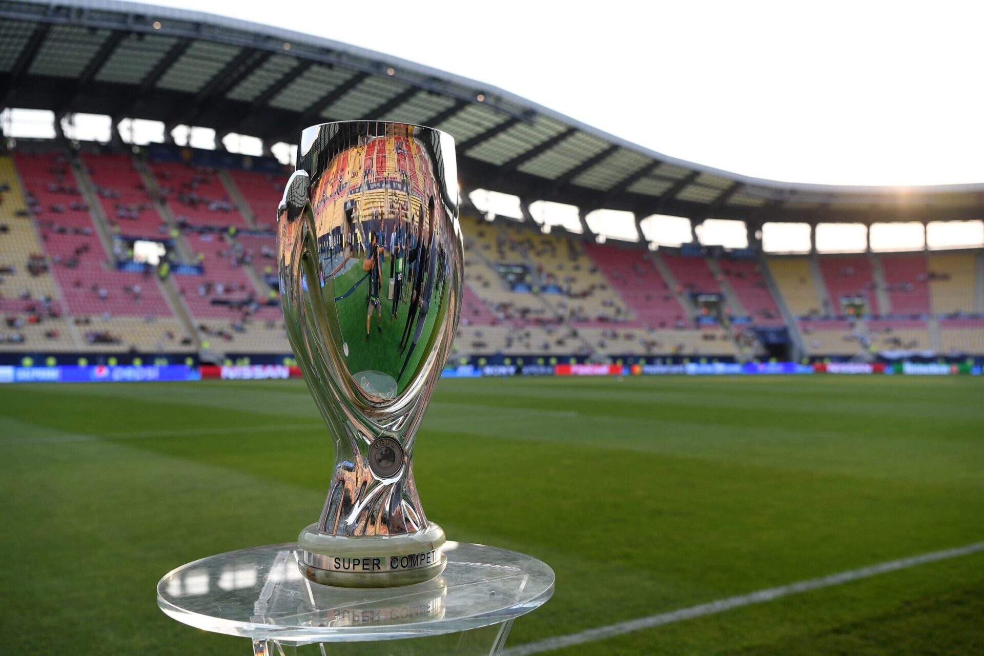 Manchester City y Sevilla se enfrentan en una nueva entrega de la Supercopa de Europa