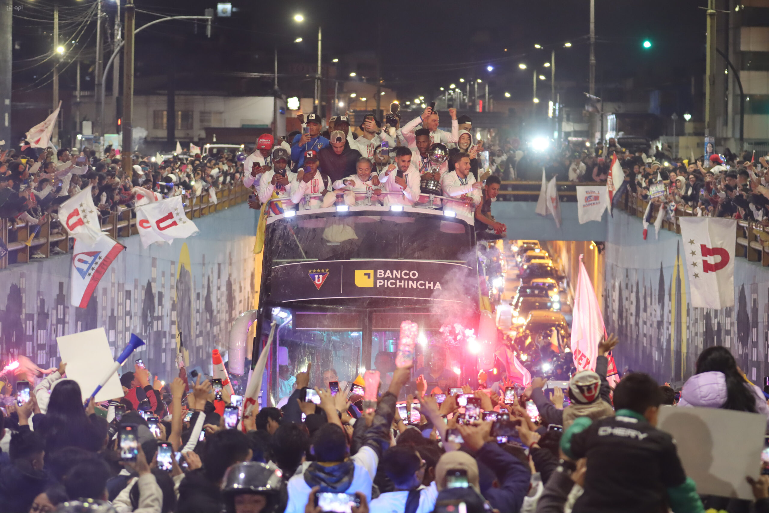 Liga volvió y festejó con su gente