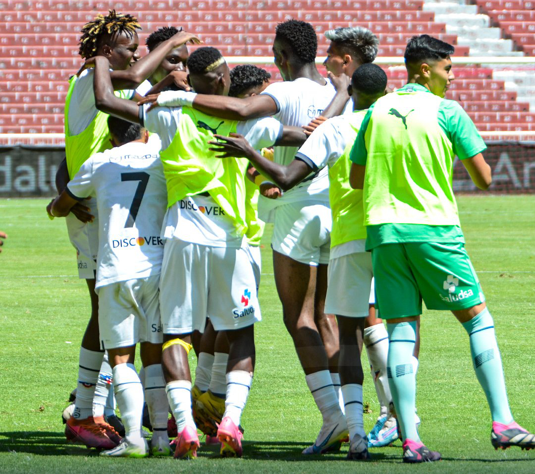 Liga apabulló 6-0 a Barcelona y es el nuevo campeón sub 17