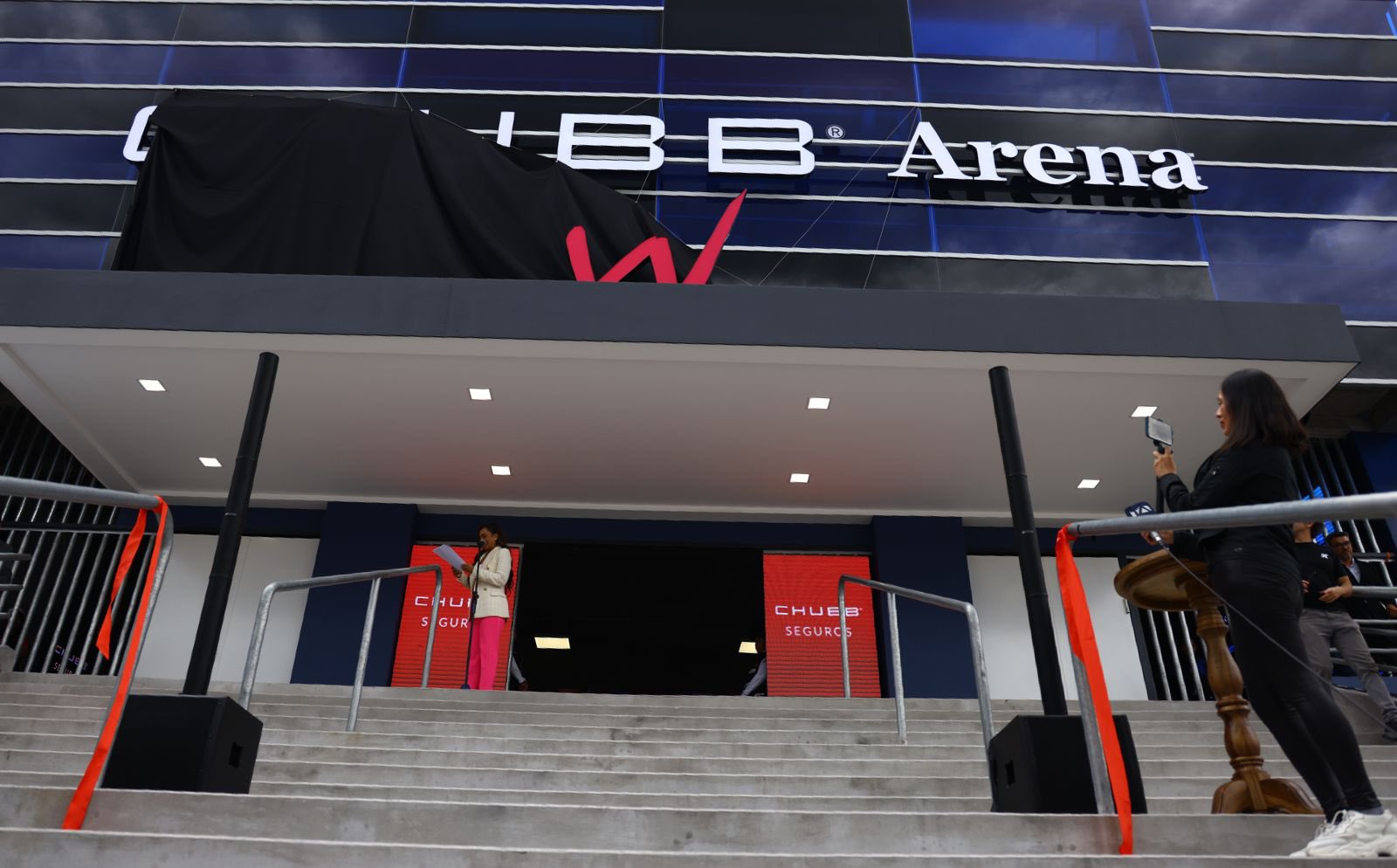 Dragonas IDV estrena el Estadio Chubb Arena