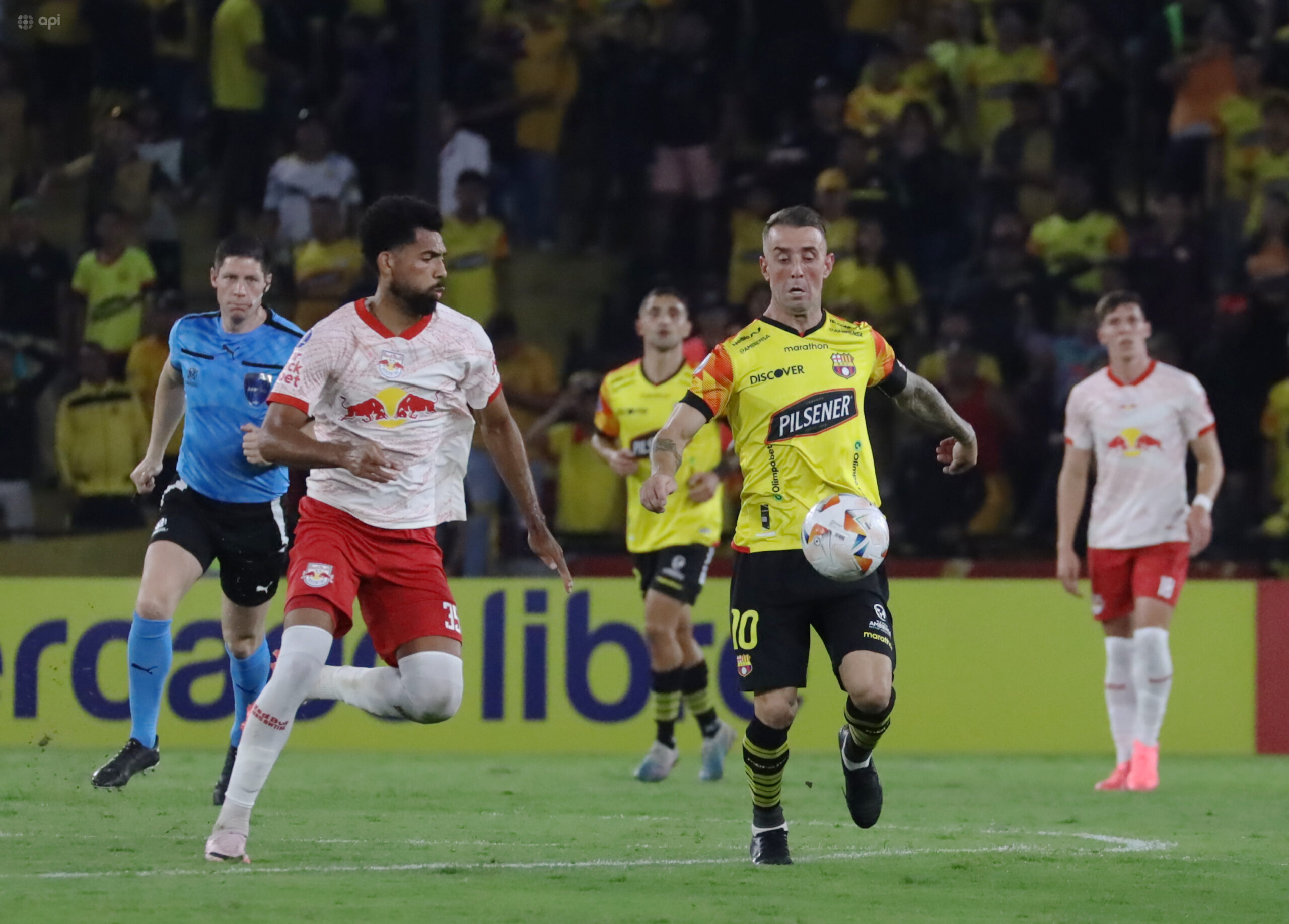 Barcelona viaja a Brasil en busca de la clasificación en la Copa Sudamericana