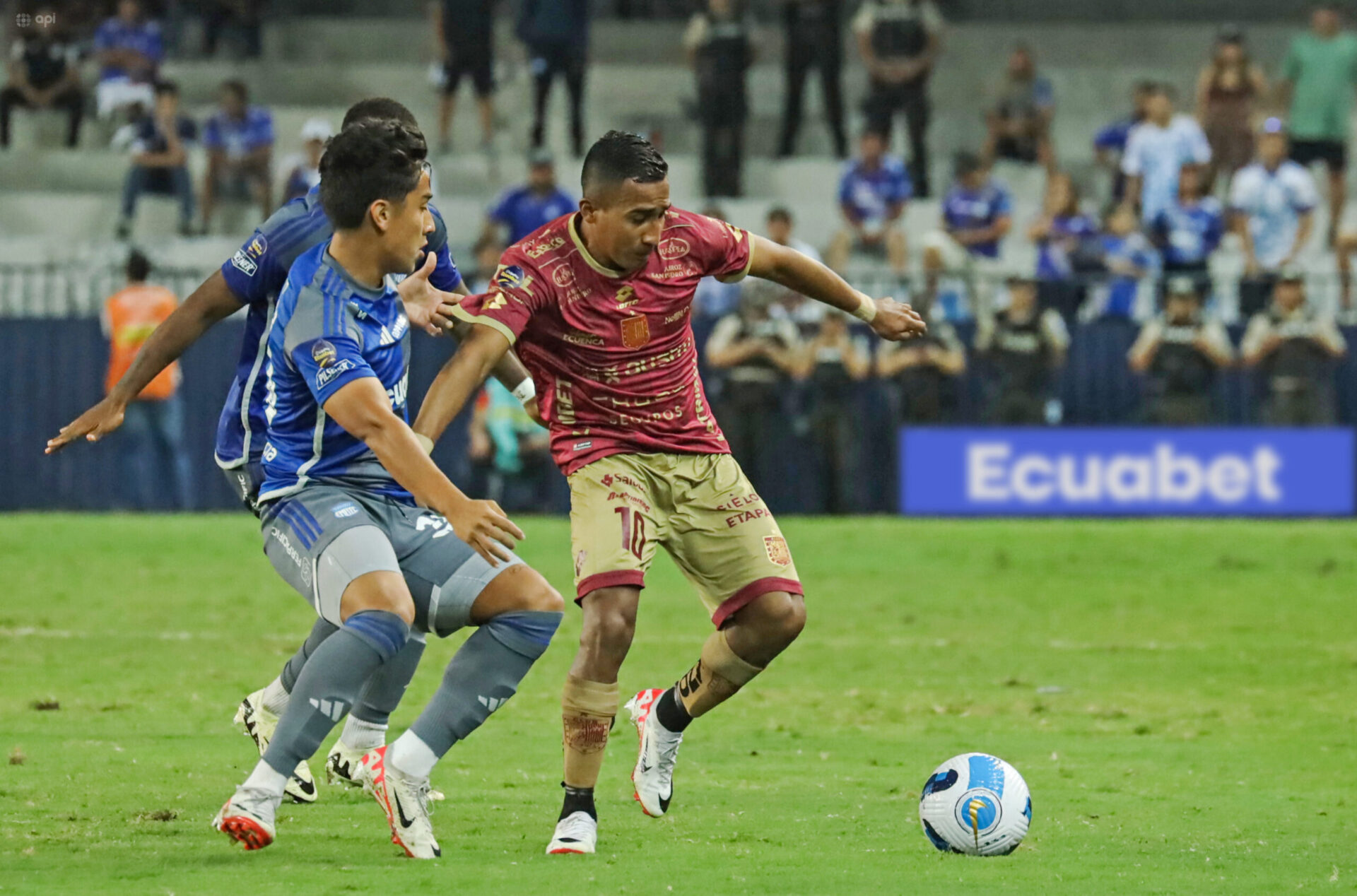Deportivo Cuenca le sacó tres puntos a Emelec