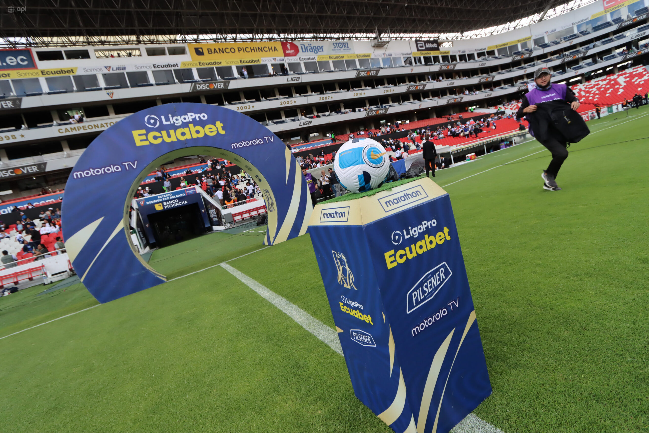 Carlos Flores: “Se abrirán las puertas para ver el Guerreras Albas vs. Ñañas y el LDU vs. Libertad”