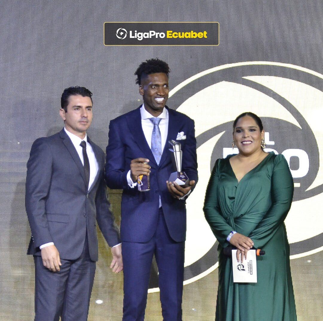 Alexander Domínguez: “Muy feliz y contento por el momento que estoy viviendo”