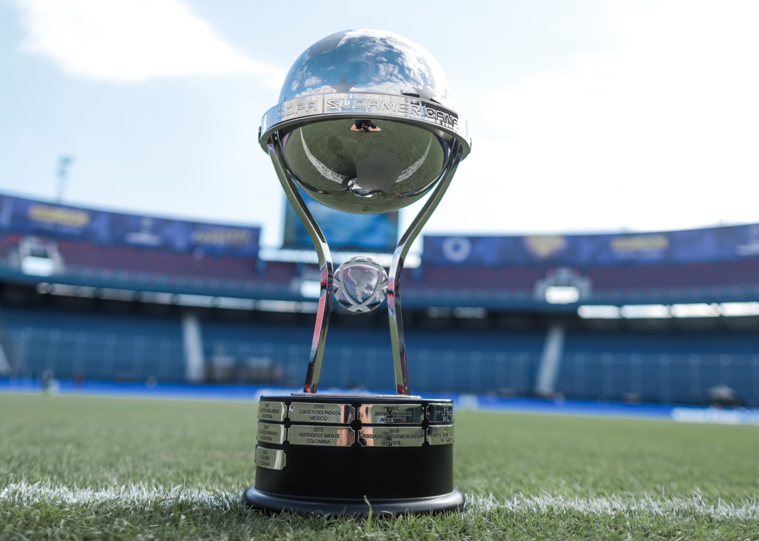 Universidad Católica y Aucas lucharán por el último cupo a Fase de Grupos