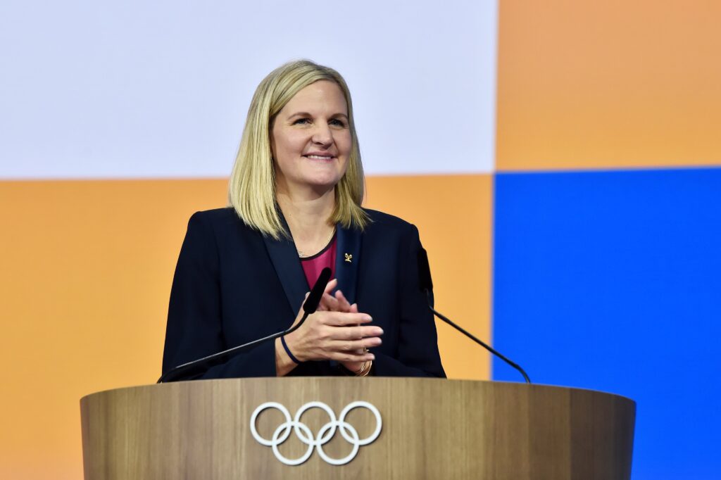 Kirsty Coventry hace historia como la nueva presidenta del COI