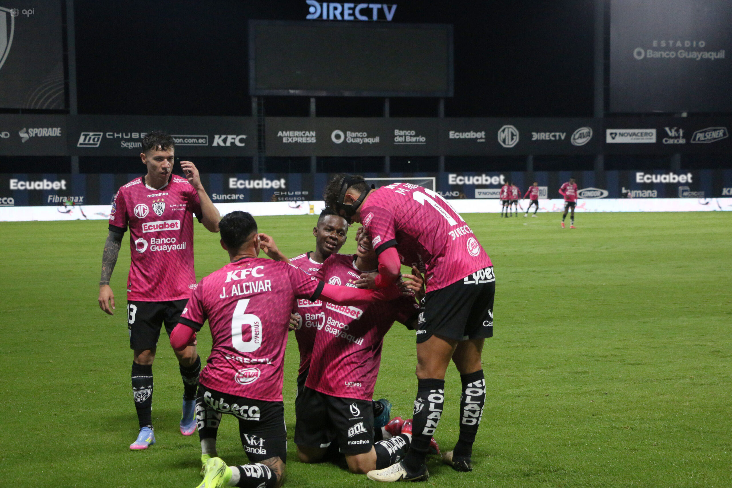 IDV supera a Deportivo Cuenca y consigue la primera victoria en su casa