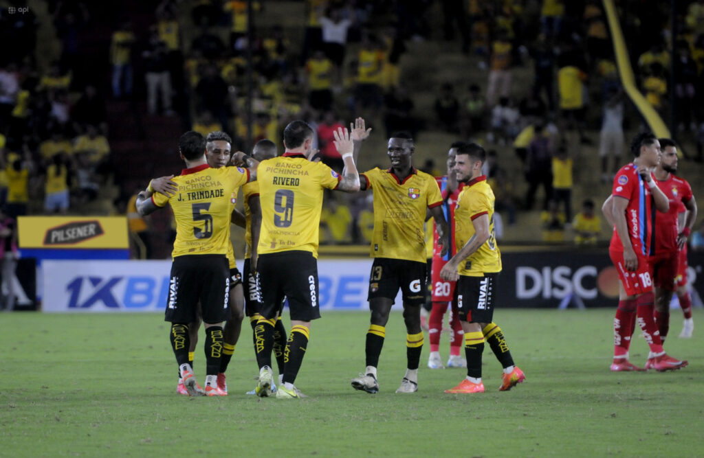 Con gol de Rivero, Barcelona supera a El Nacional en Guayaquil