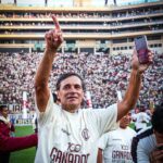 Universitario confirma la salida de Fabián Bustos