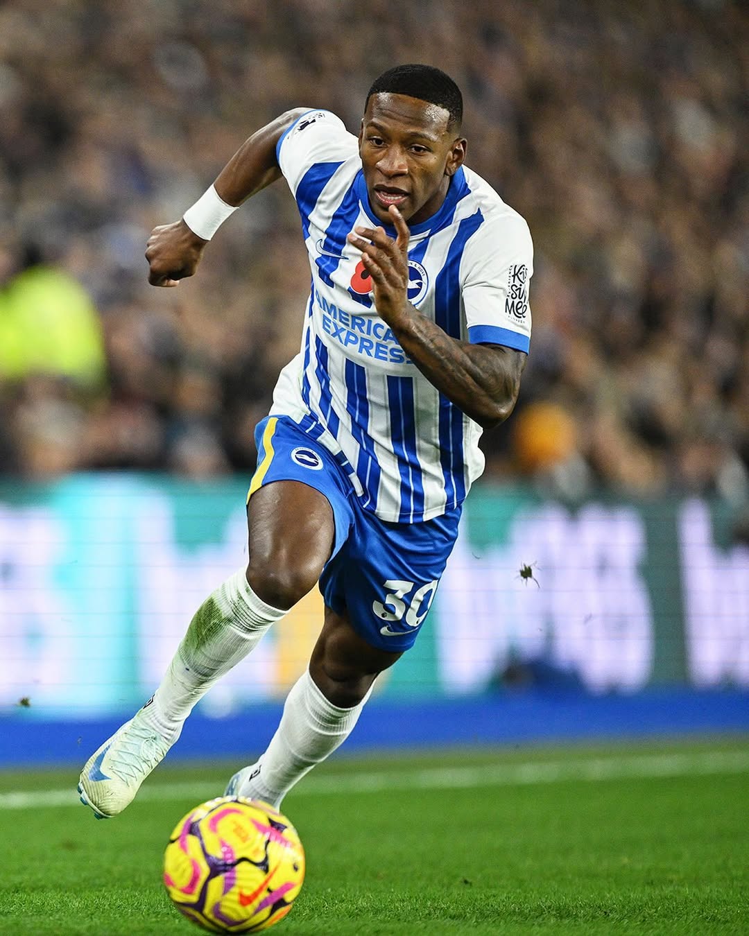 El Brighton de Pervis Estupiñán vence a Liverpool en un partido lleno de buen fútbol