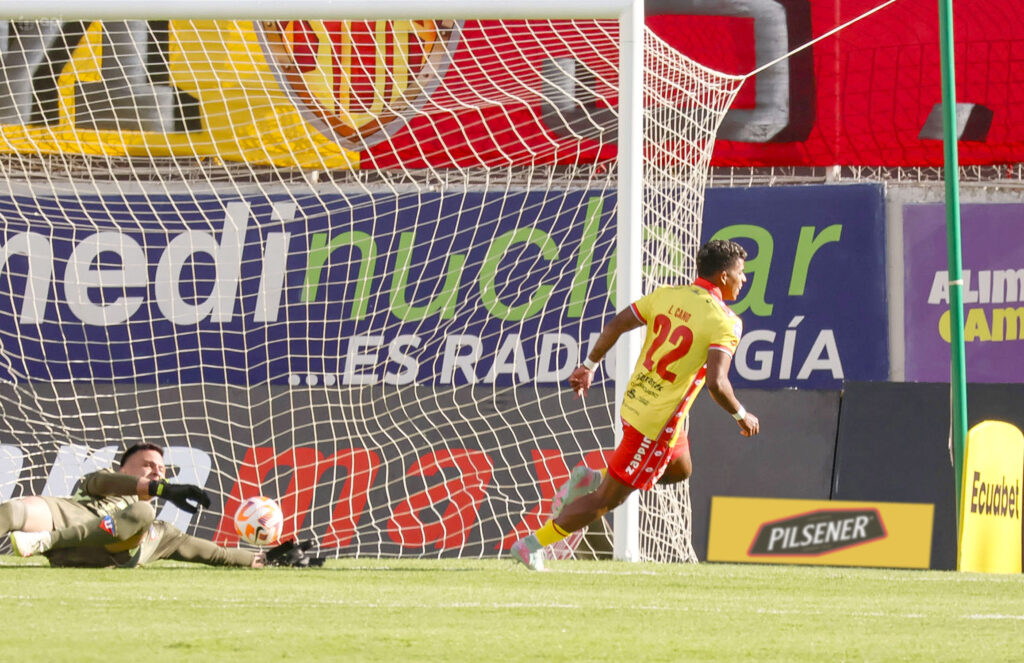 El Superclásico Capitalino se pintó de oro y grana