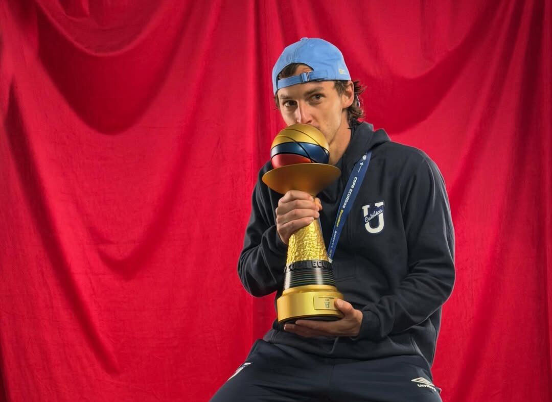 Jerónimo Cacciabue y Universidad Católica renovaron su vínculo para el 2026