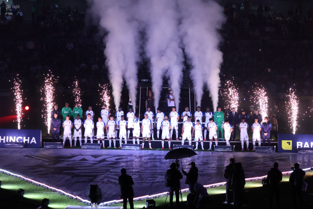 Liga celebró su Noche Blanca con una victoria ante Always Ready