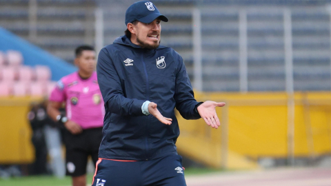 Diego Martínez hablo en rueda de prensa