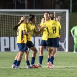 Ecuador le ganó a Argentina y se acerca al Mundial