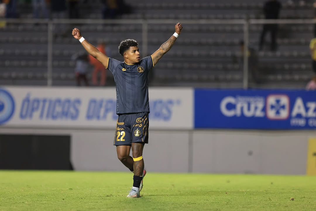 Luis Cano nuevo jugador de Barcelona SC